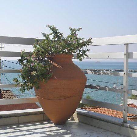Hotel Venetia إيرايون المظهر الخارجي الصورة